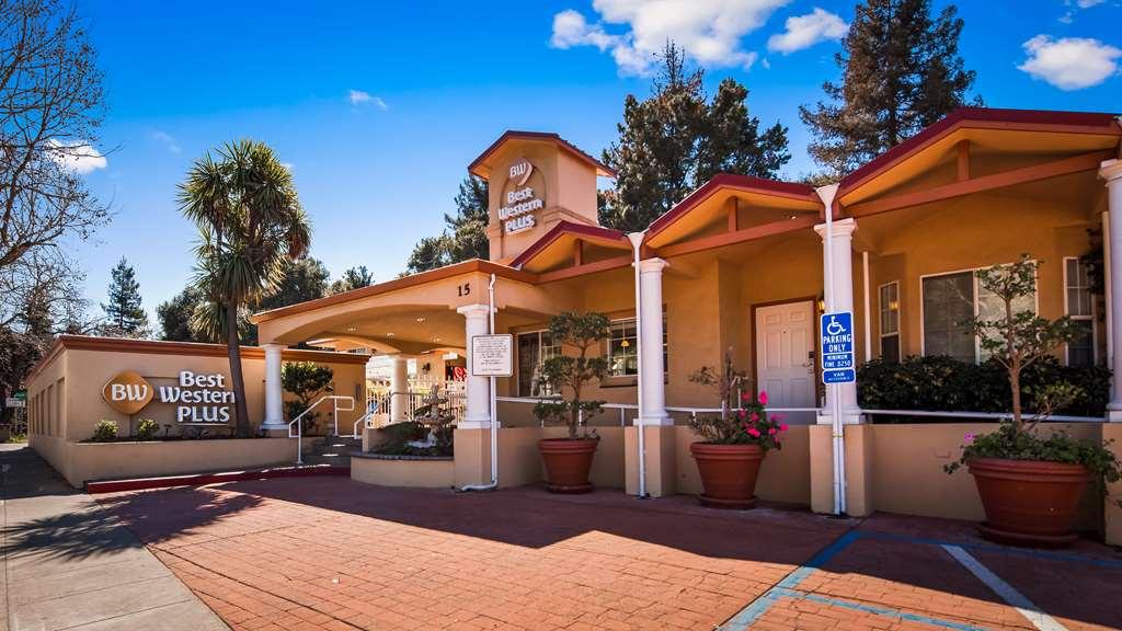 Best Western Plus Riviera Menlo Park Exterior photo