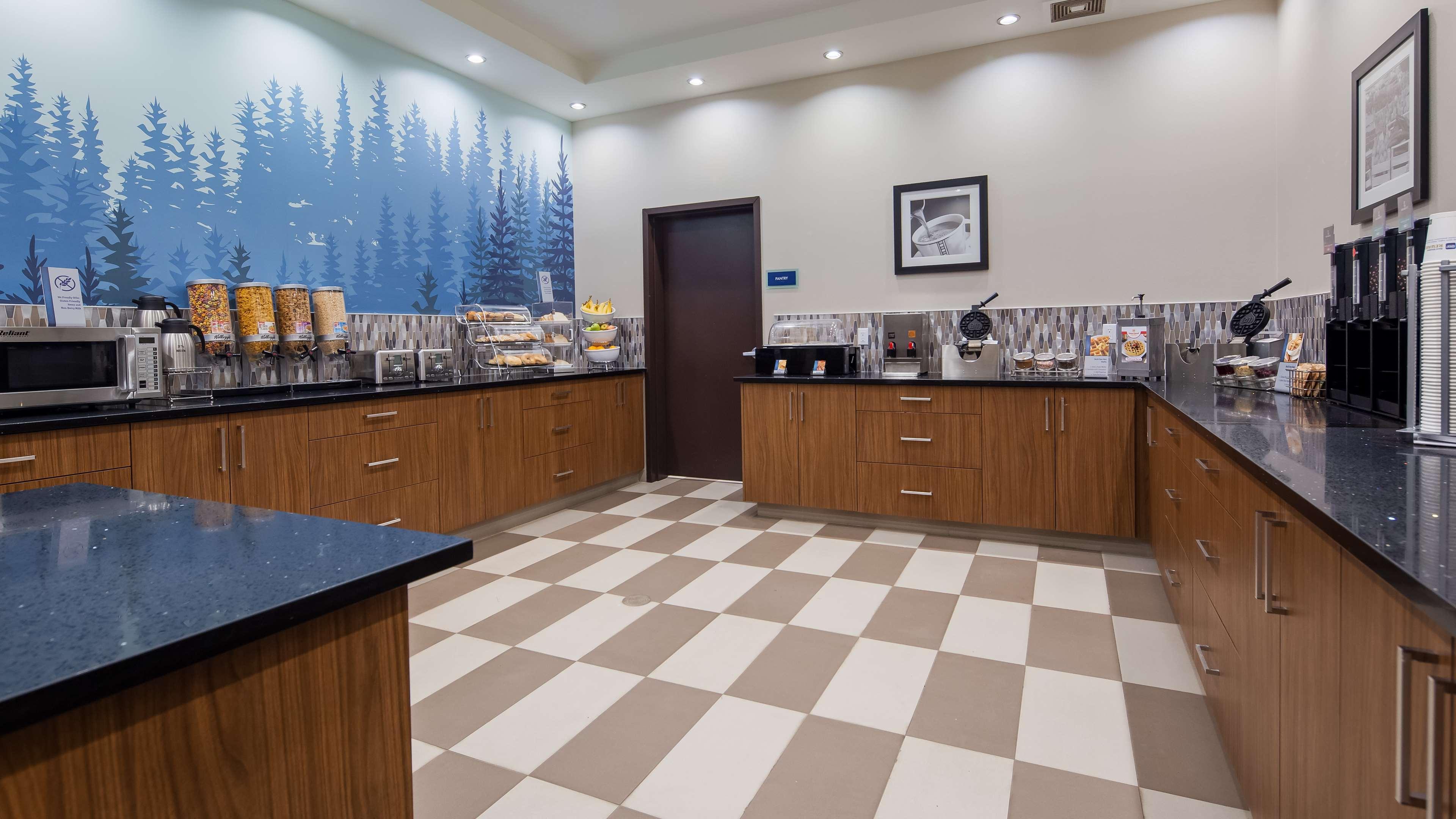 Best Western Plus Riviera Menlo Park Exterior photo