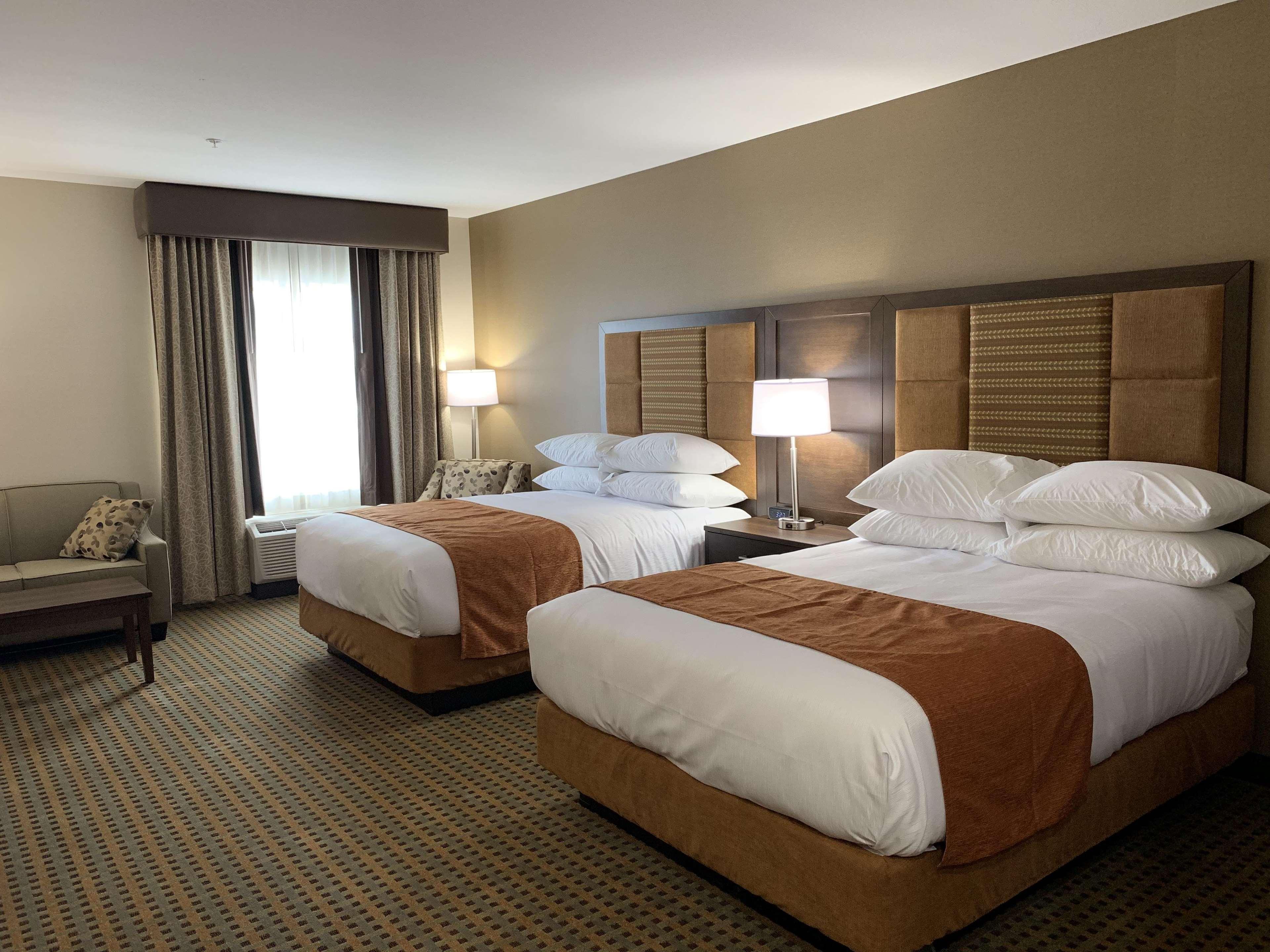 Best Western Plus Riviera Menlo Park Exterior photo