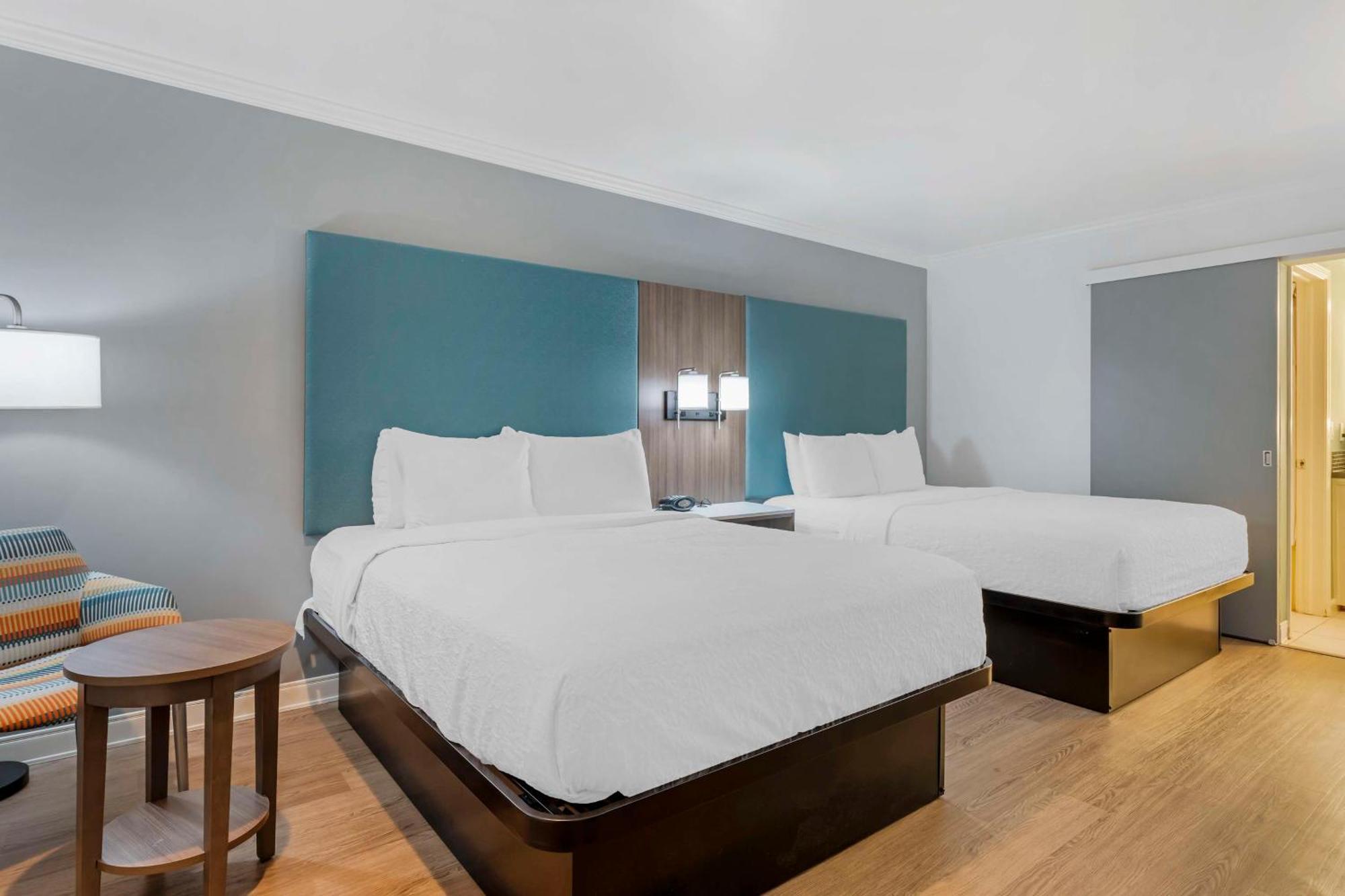 Best Western Plus Riviera Menlo Park Exterior photo